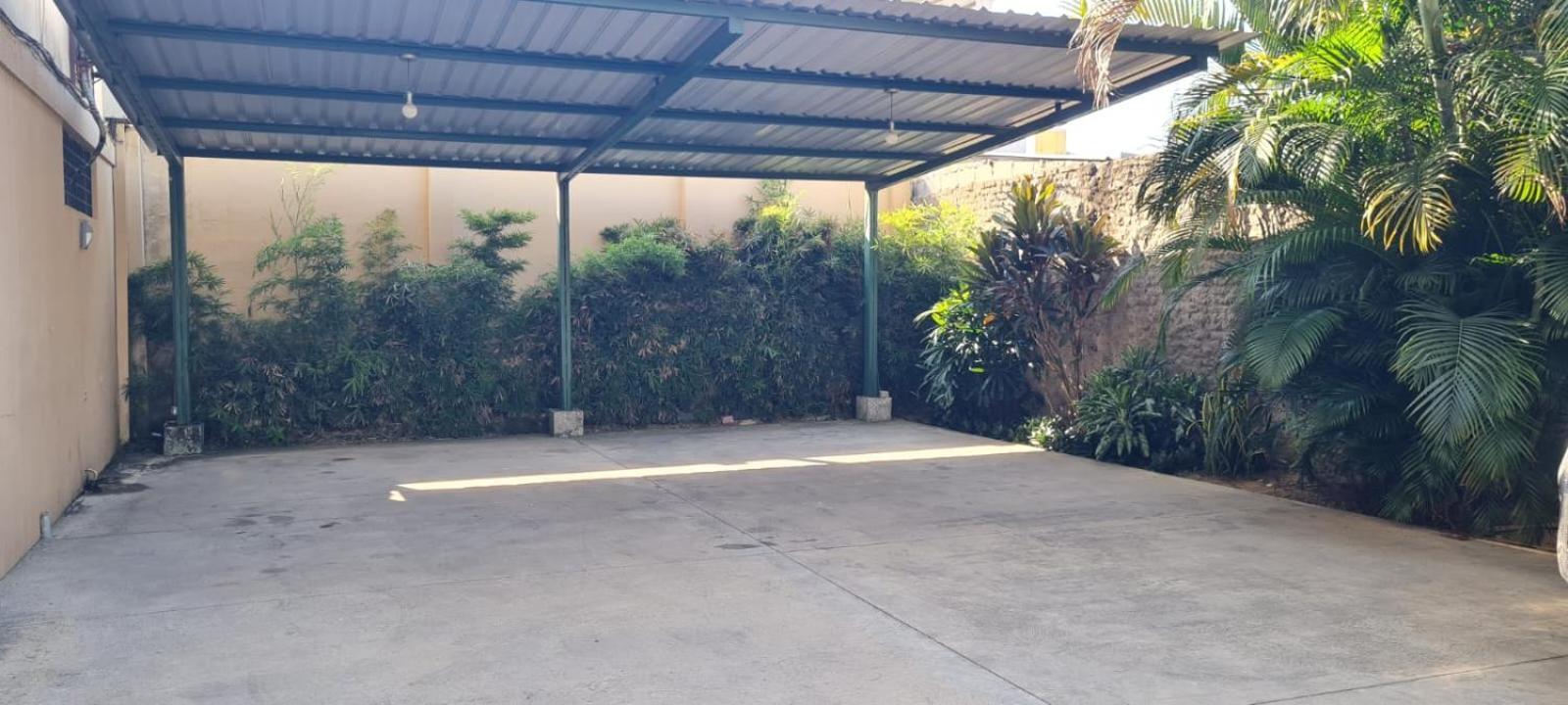 Hostal Solar Del Puerto Machala Exterior photo