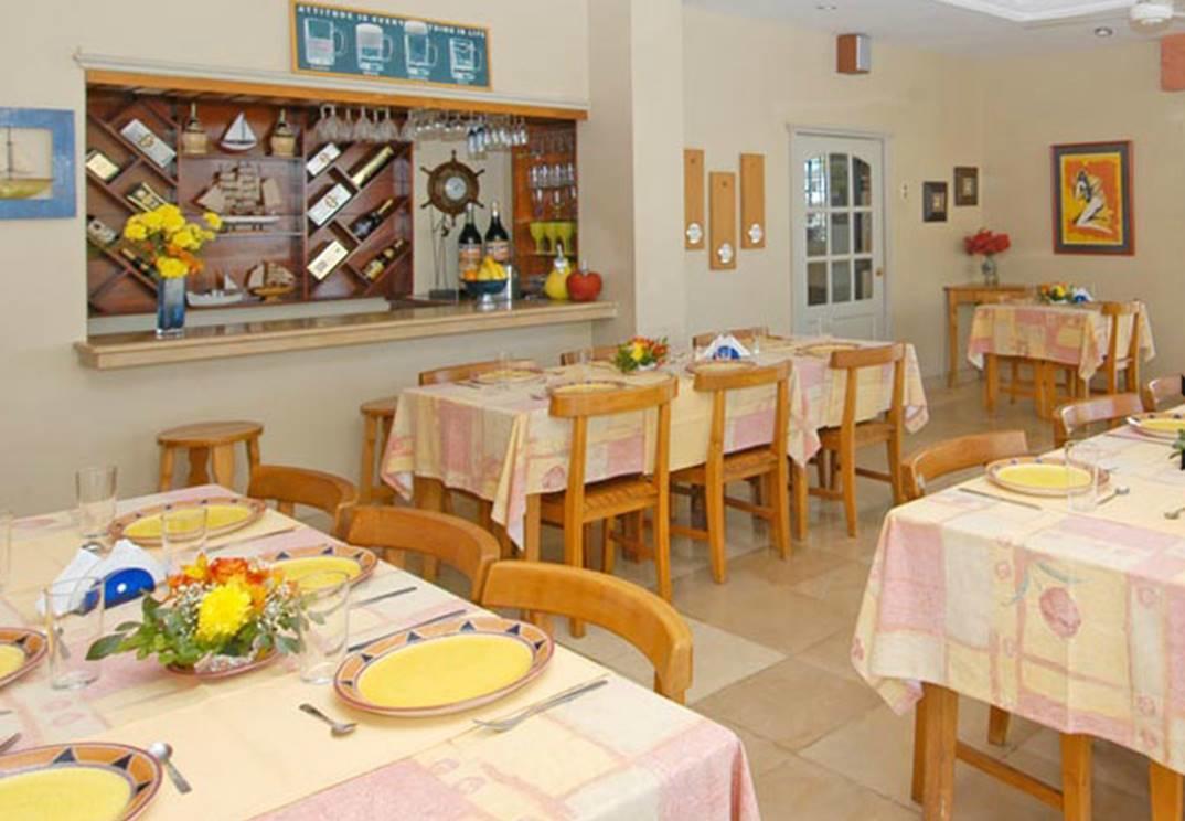 Hostal Solar Del Puerto Machala Exterior photo